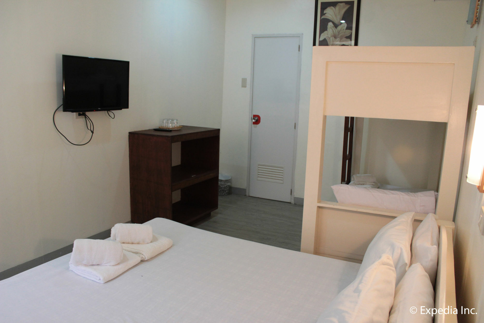 Reddoorz Plus Near Vigan Convention Center Otel Dış mekan fotoğraf