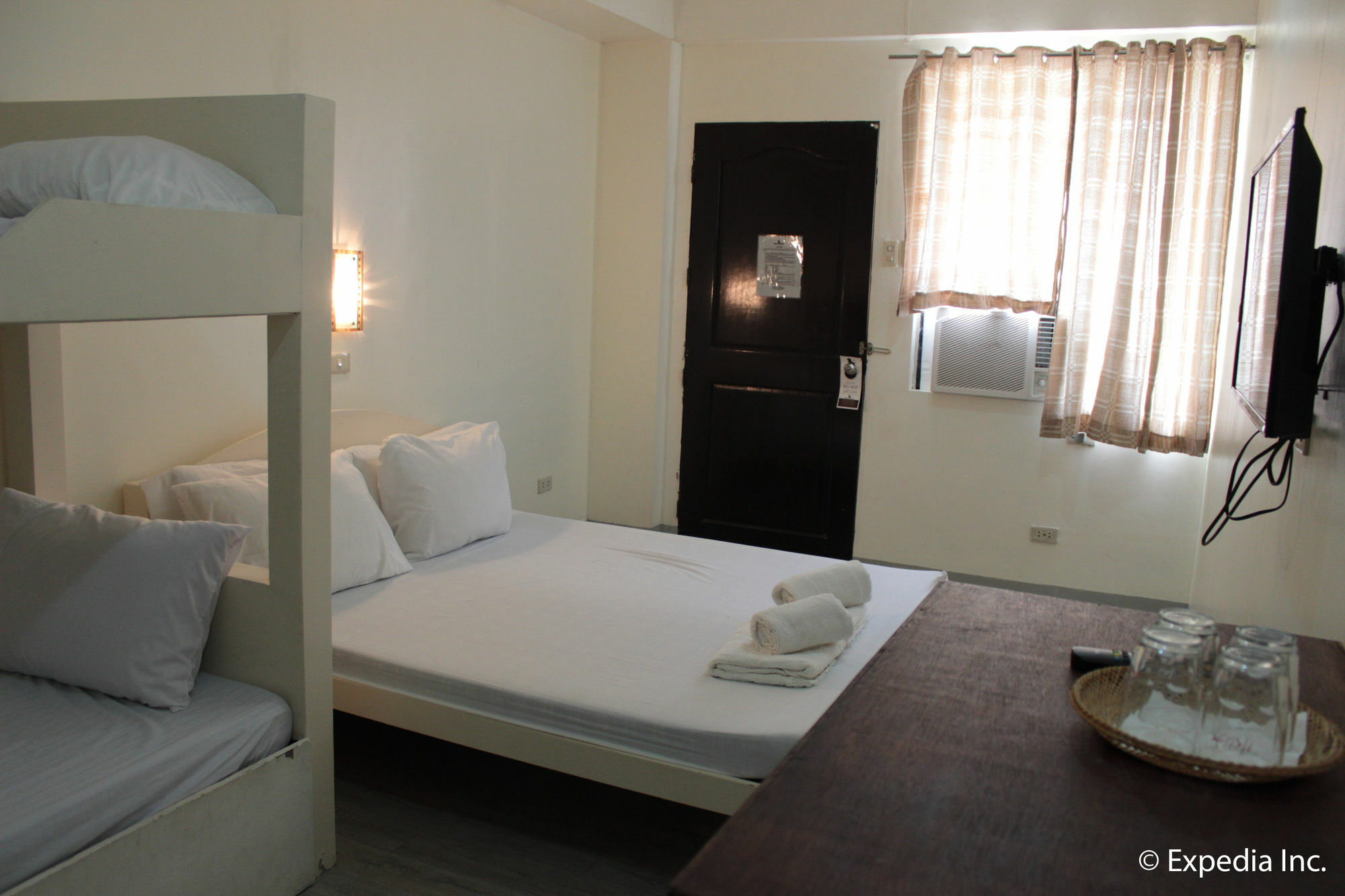 Reddoorz Plus Near Vigan Convention Center Otel Dış mekan fotoğraf