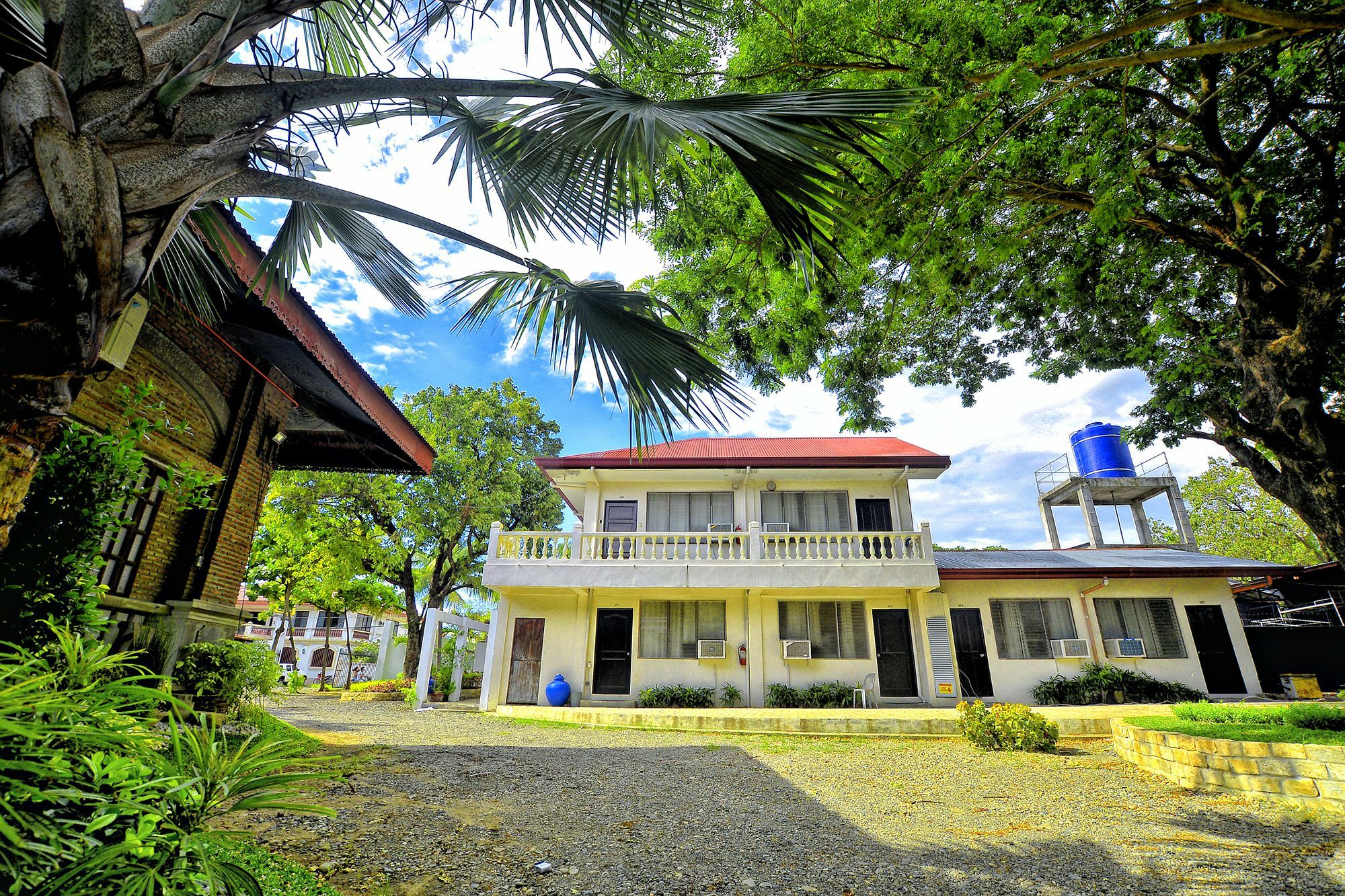 Reddoorz Plus Near Vigan Convention Center Dış mekan fotoğraf