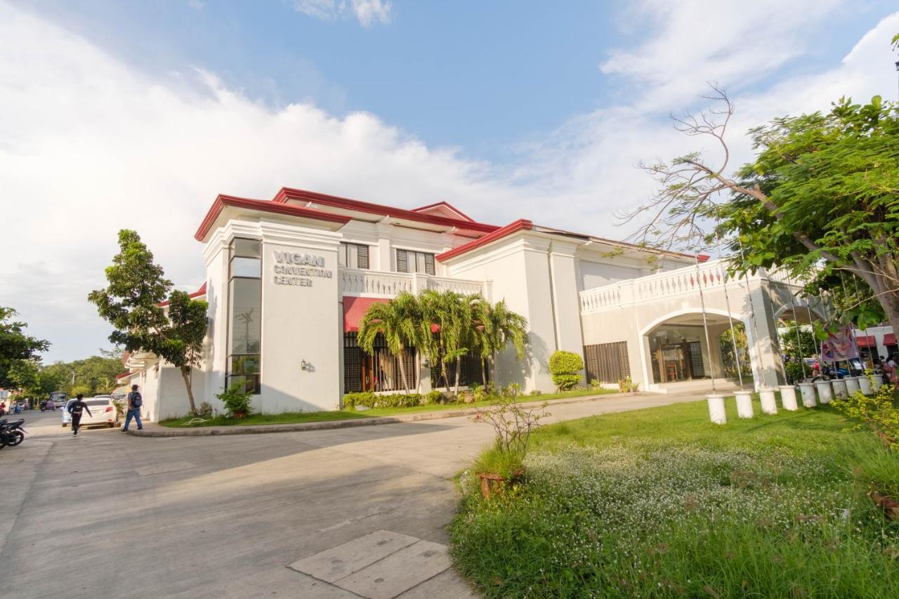 Reddoorz Plus Near Vigan Convention Center Dış mekan fotoğraf