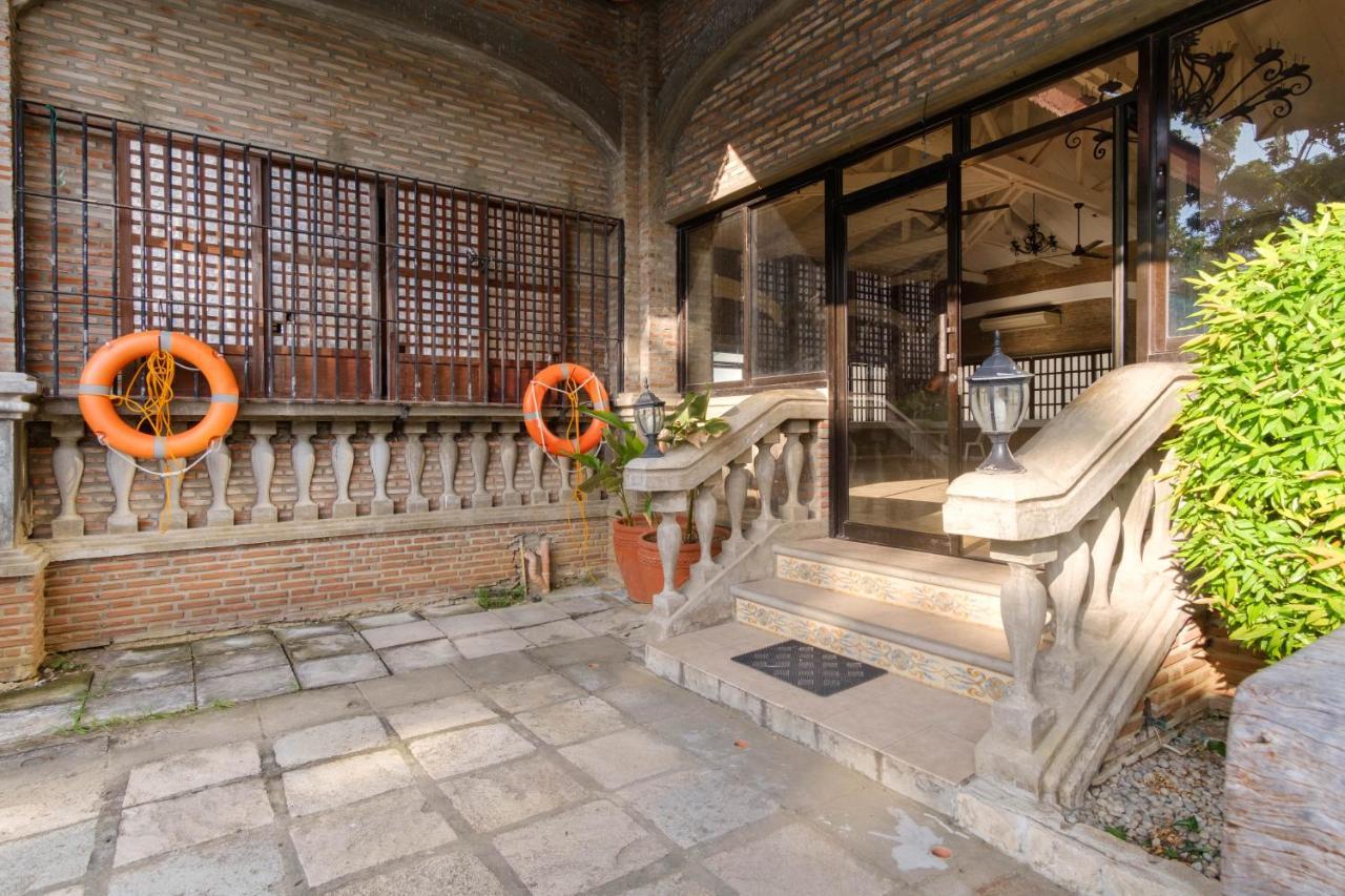 Reddoorz Plus Near Vigan Convention Center Dış mekan fotoğraf